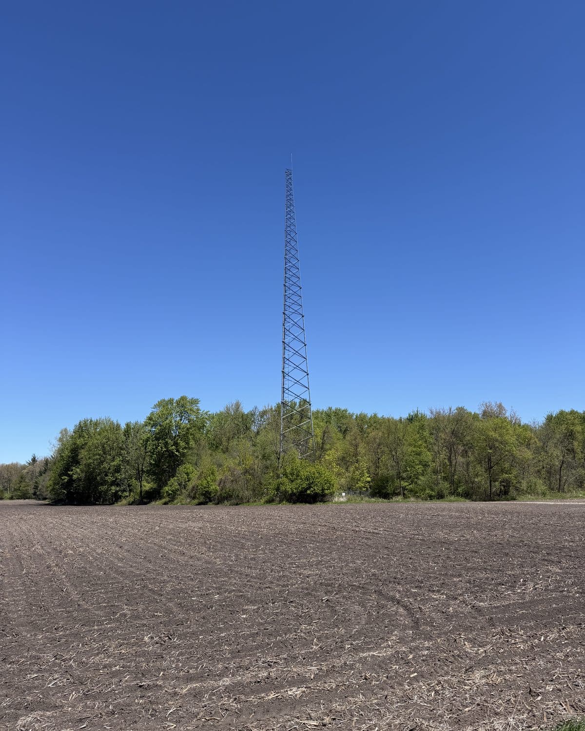 Arbela, Michigan: Self-Support tower, 225 ft